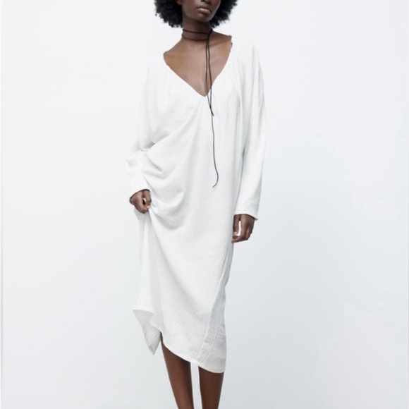 Zara long Ruched dress - Picture 3 of 6